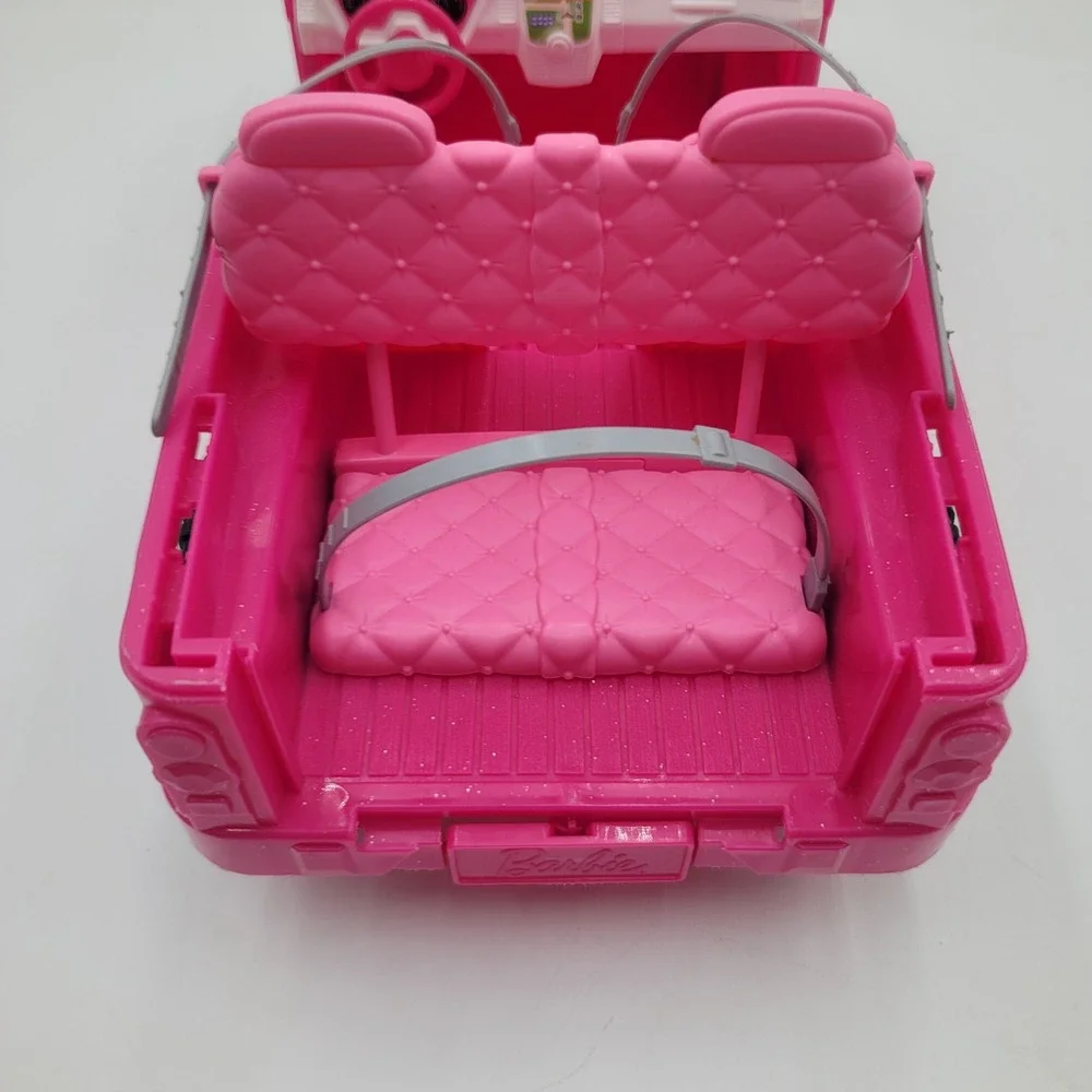Mattel Barbie Glam Getaway Pink Jeep Wrangler Vehicle 2012 BHF96 Off-Road Car